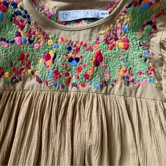 Christy Dawn XS/S embroidered dress with puff sleeves - Picture 2 of 5